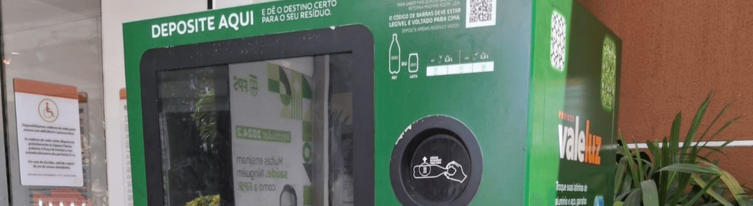 Máquina Retorna Machine instalada na área externa do Shopping Guararapes
