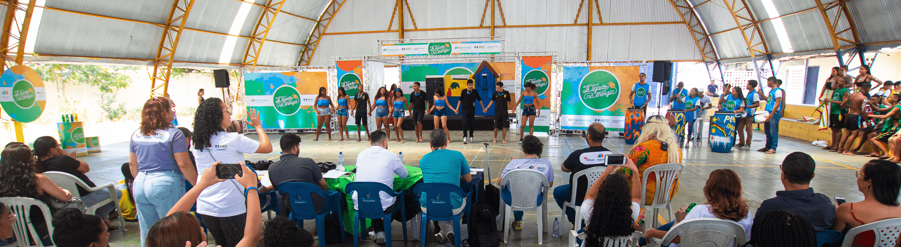 Apresentação de alunos no Festival Tô Ligado na Energia