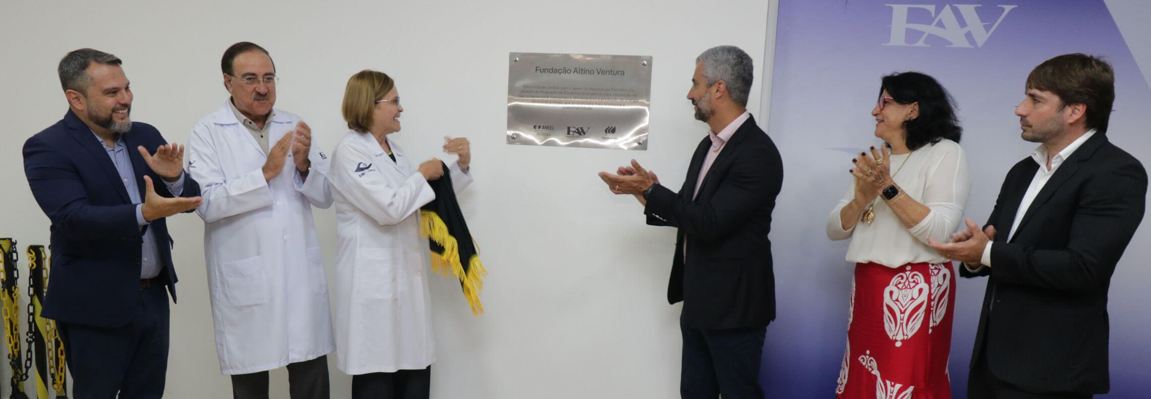 Autoridades da Fundação Altino Ventura e Neoenergia na inauguração