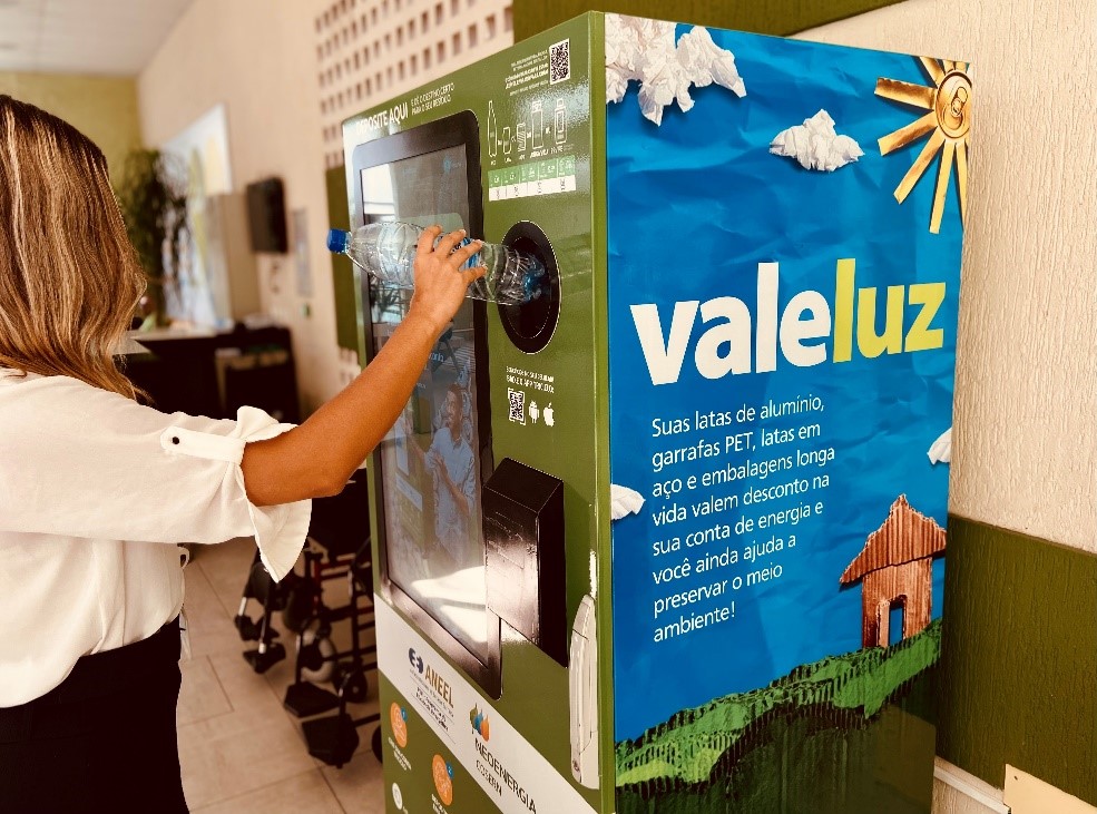 Máquina de troca de resíduos