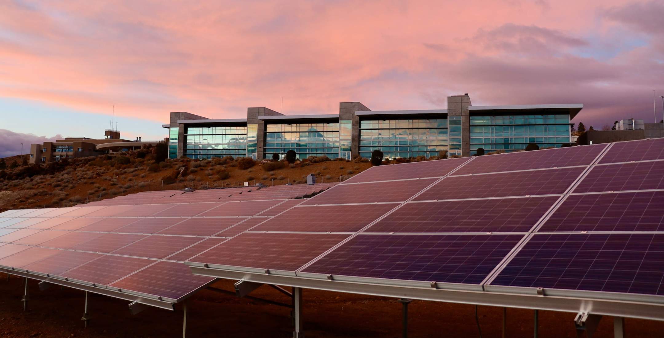Usina fotovoltaica local