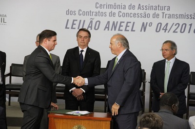 assinatura-contrato-de-concessao-de-linhas-de-transmissao.jpg