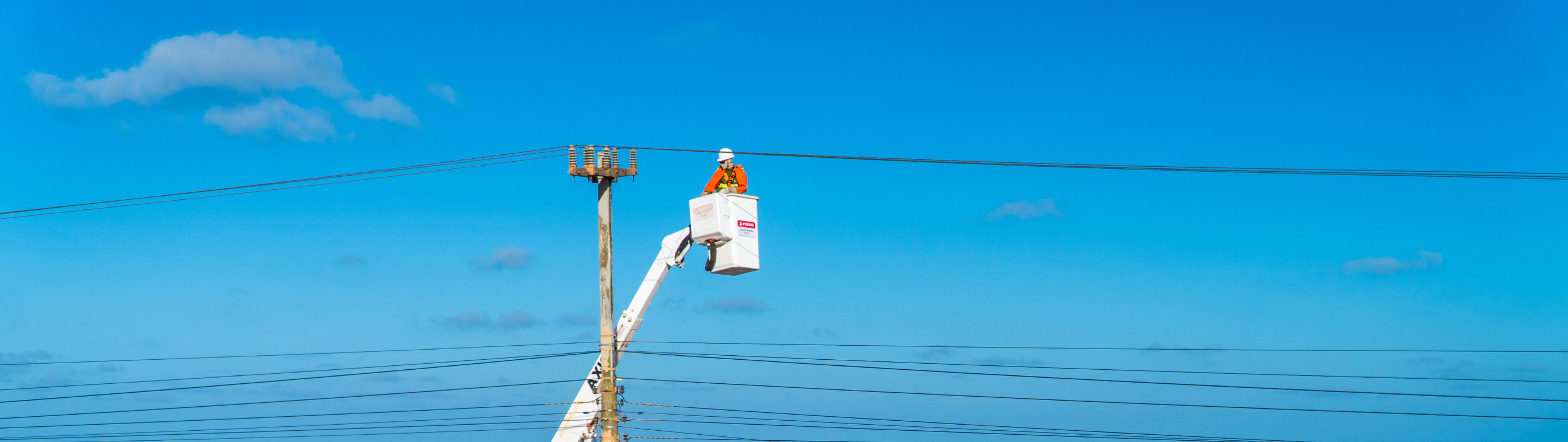Neoenergia Coelba anuncia R$ 294 milhões em investimentos e novas tecnologias para a Operação Verão 2026 na Bahia     