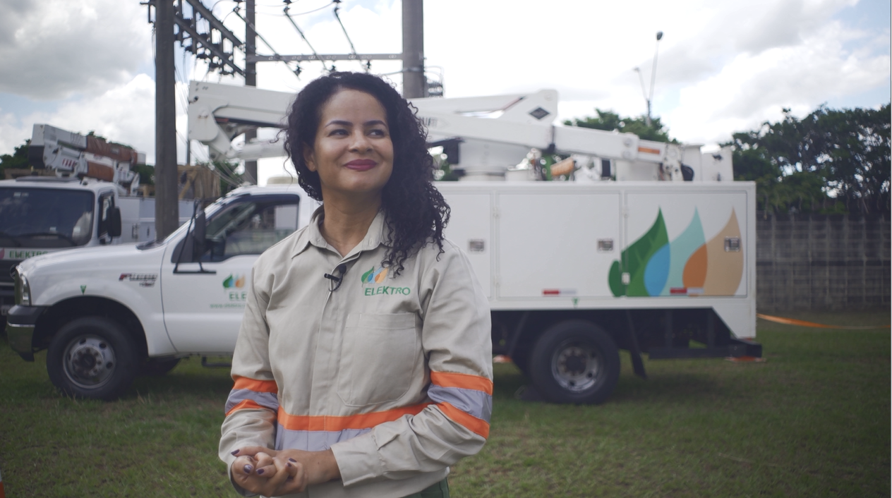 dia-internacional-mulher_escola-eletricistas_elektro_selma_1264x706.png