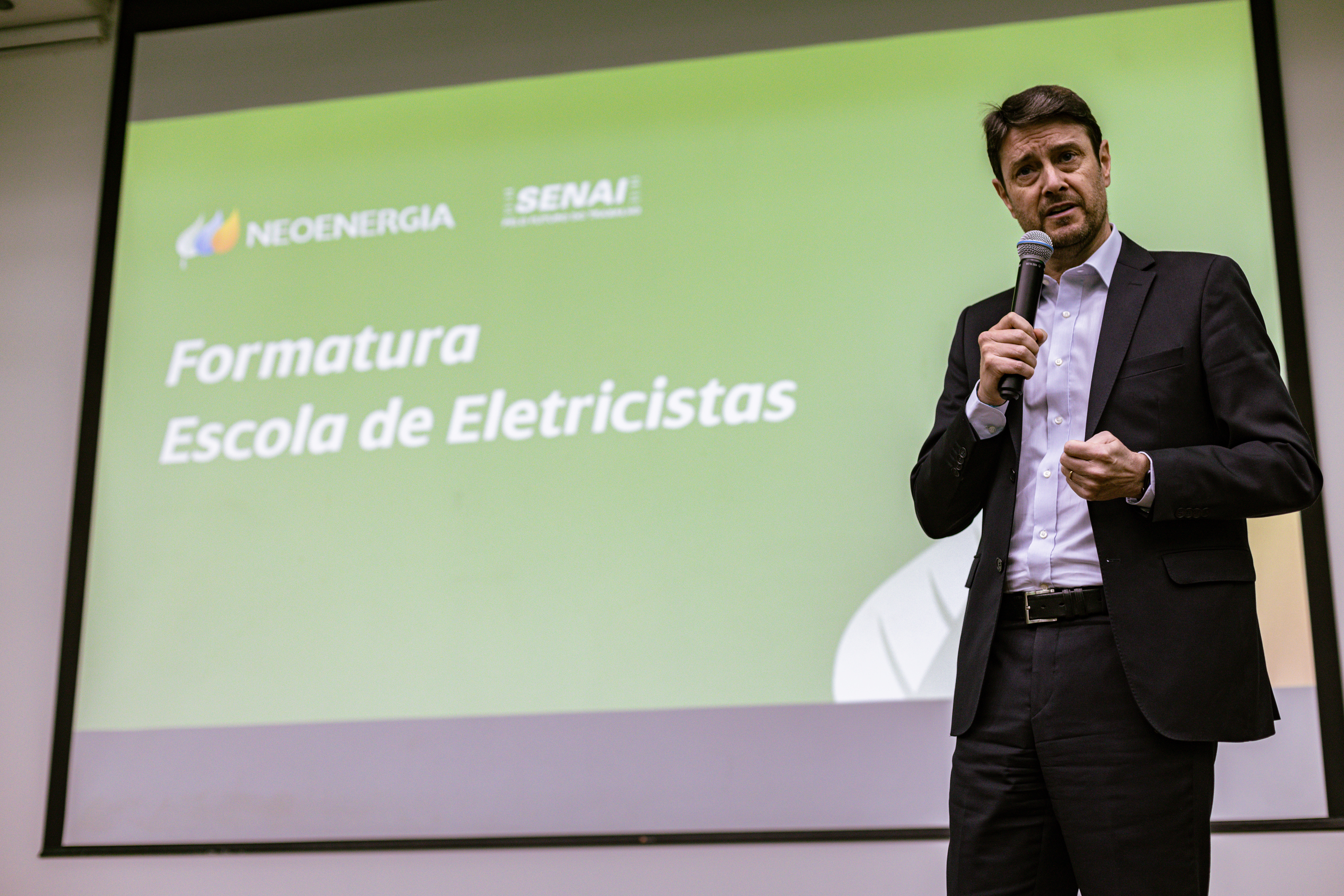Eduardo_Capelastegui_CEO_Neoenergia_na_Formatura_Mulheres_Eletricistas_Neoenergia_Cosern_Divulgação.JPG